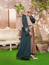 Nazli Abaya